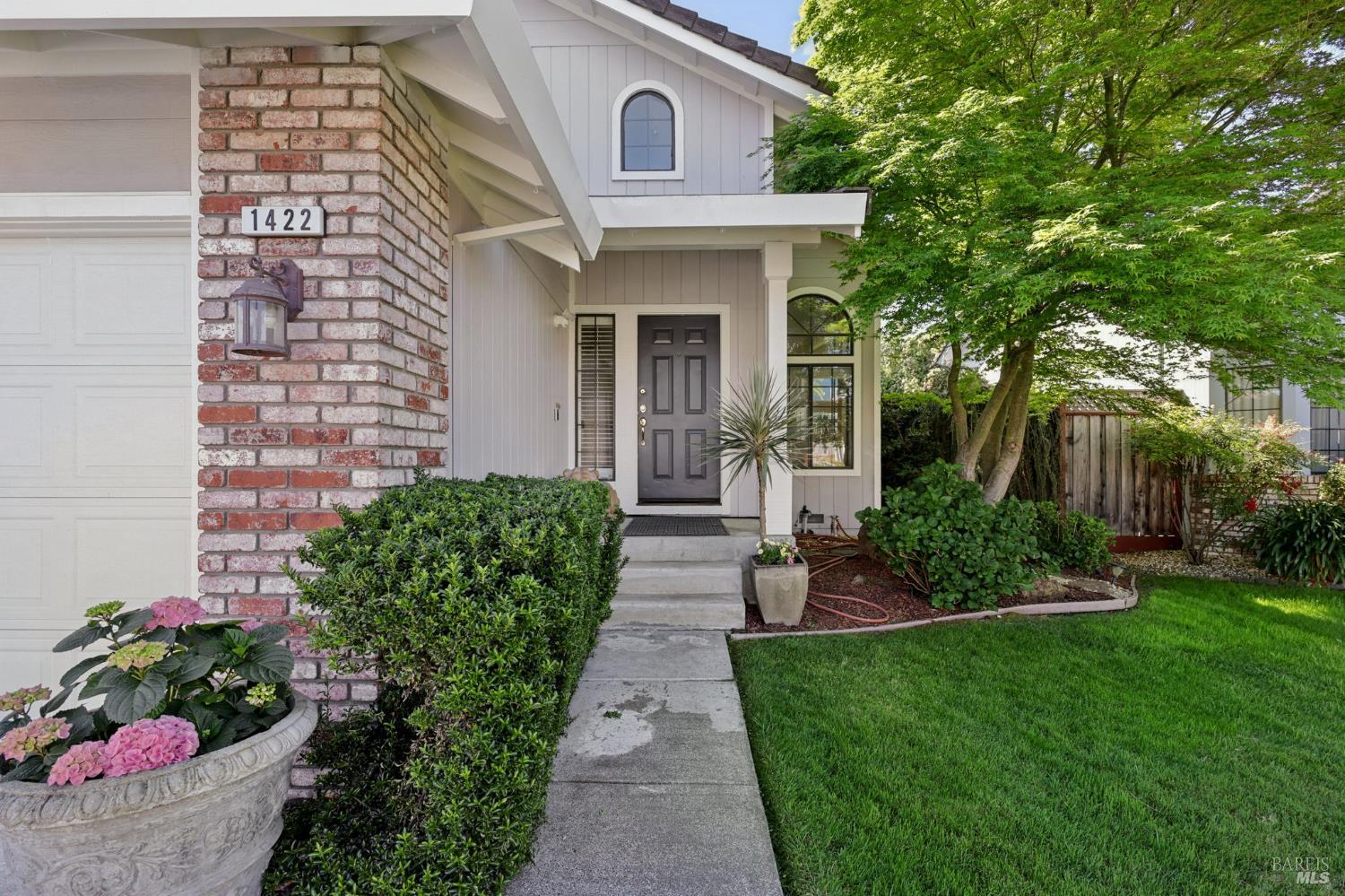 1422 Roman Drive Rohnert Park, CA 94928 - Photo 5 of 35