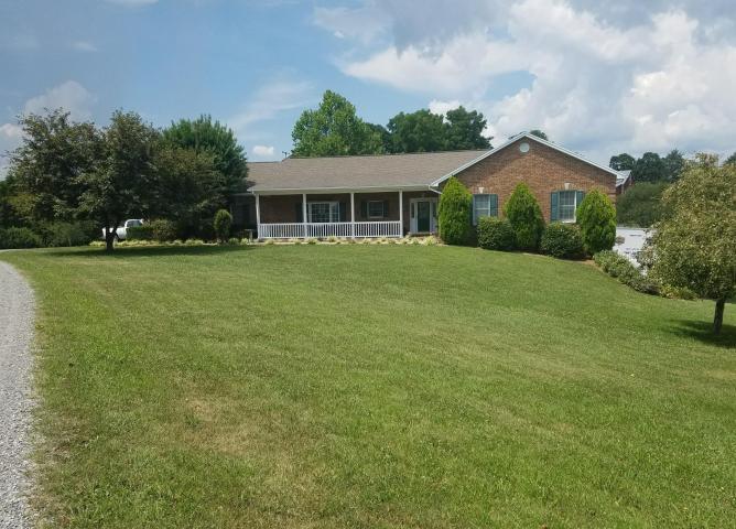 1692 Trinity Road Troutville, VA 24175 - Photo 13 of 26 20170724200331874504000000-o