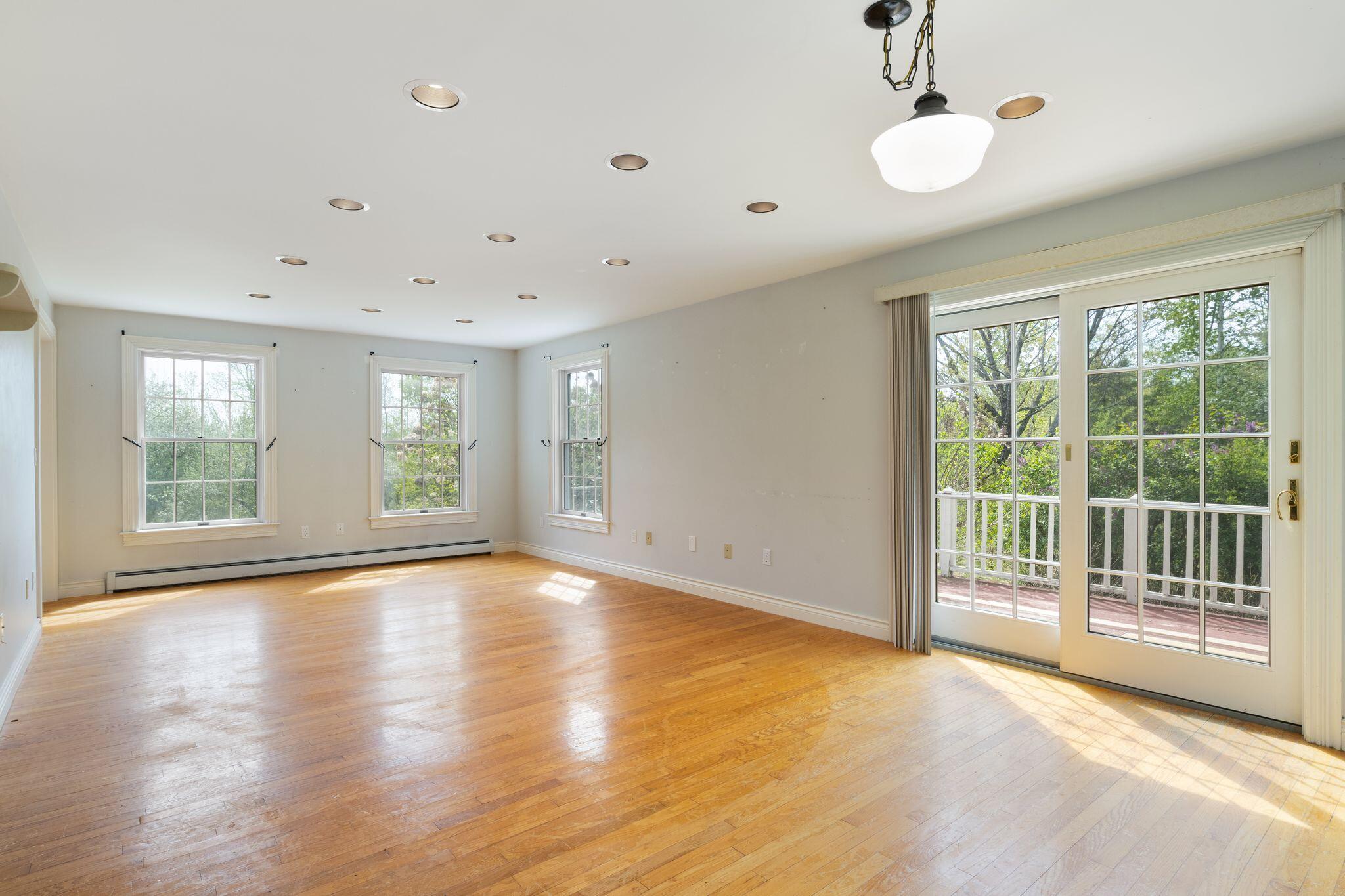 223 Spur Road Cornish, ME 04020 - Photo 17 of 51 Living