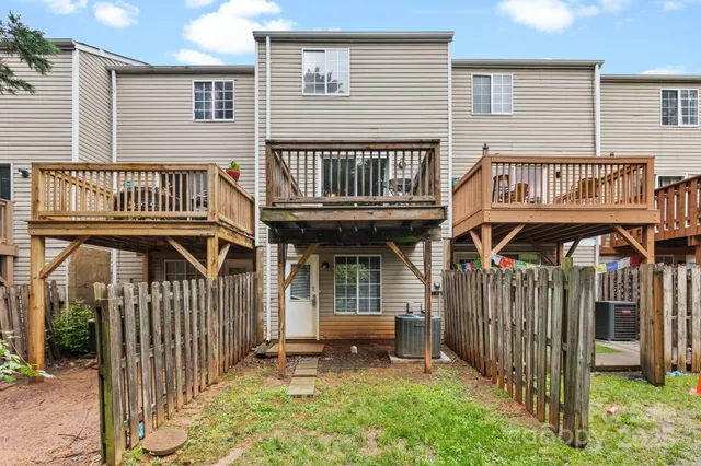 $224,000 | 9606 Vinca Circle, Unit E, Charlotte, NC 28213
