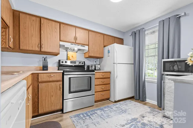 $224,000 | 9606 Vinca Circle, Unit E, Charlotte, NC 28213