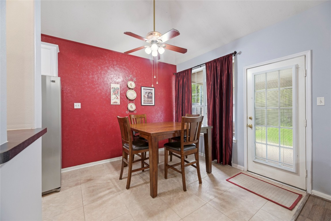 8907 West Rayford Road Tomball, TX 77375 - Photo 12 of 41