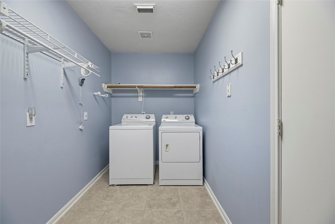 8907 West Rayford Road Tomball, TX 77375 - Photo 14 of 41