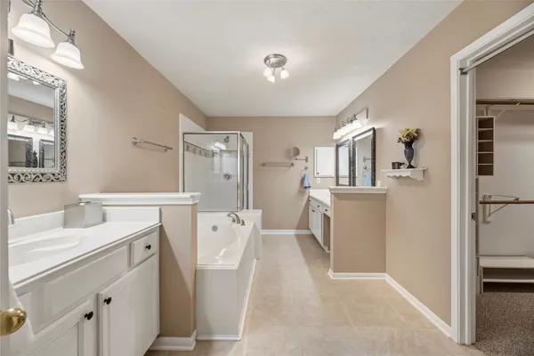 $455,000 | 8907 West Rayford Road, Tomball, TX 77375