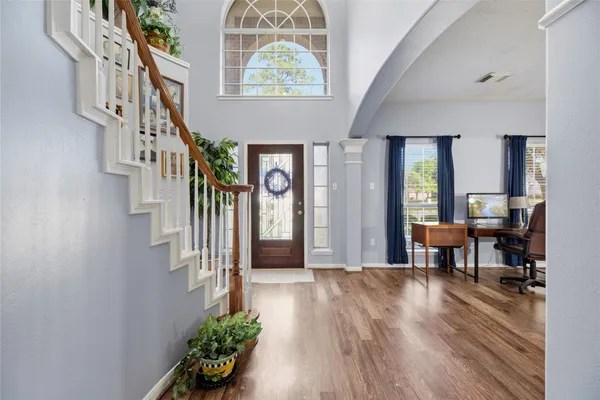 $455,000 | 8907 West Rayford Road, Tomball, TX 77375