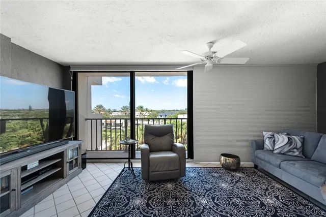 $1,150,000 | 4800 Florida A1A, Unit 313, Vero Beach, FL 32963