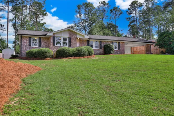 $359,900 | 913 Dunbarton Drive, North Augusta, SC 29841