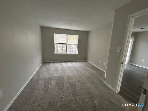 $2,275 | 100 Glenbrook Road, Unit T421, Stamford, CT 06902