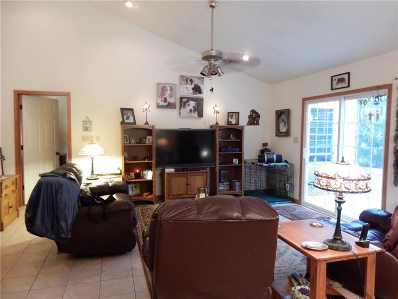 417 Fieldsrun Road New Castle, PA 16105 - Photo 8 of 24 Gallery Image 8