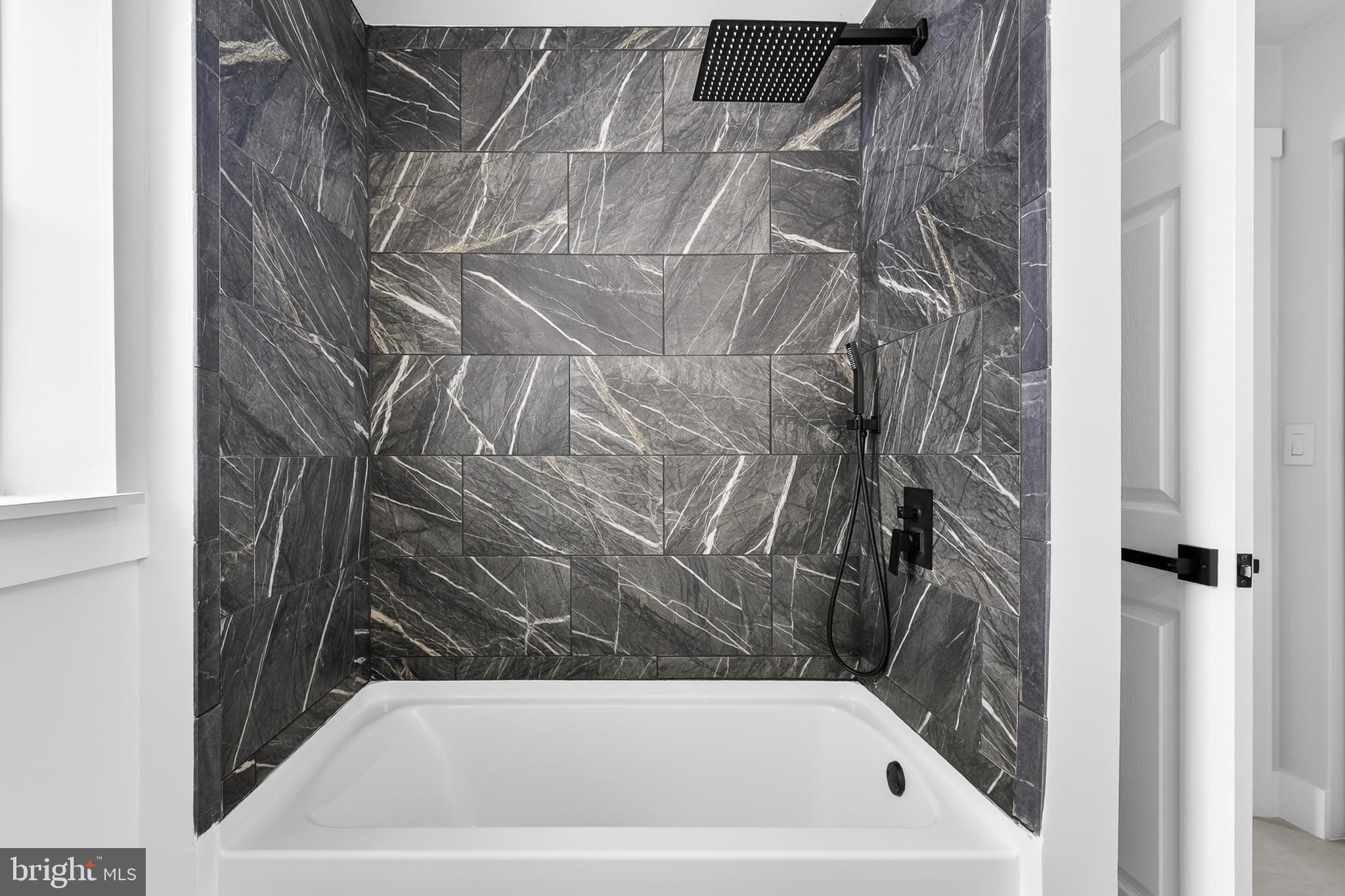 2639 Shumaker Road Manheim, PA 17545 - Photo 16 of 29 Tile Surround Bathtub