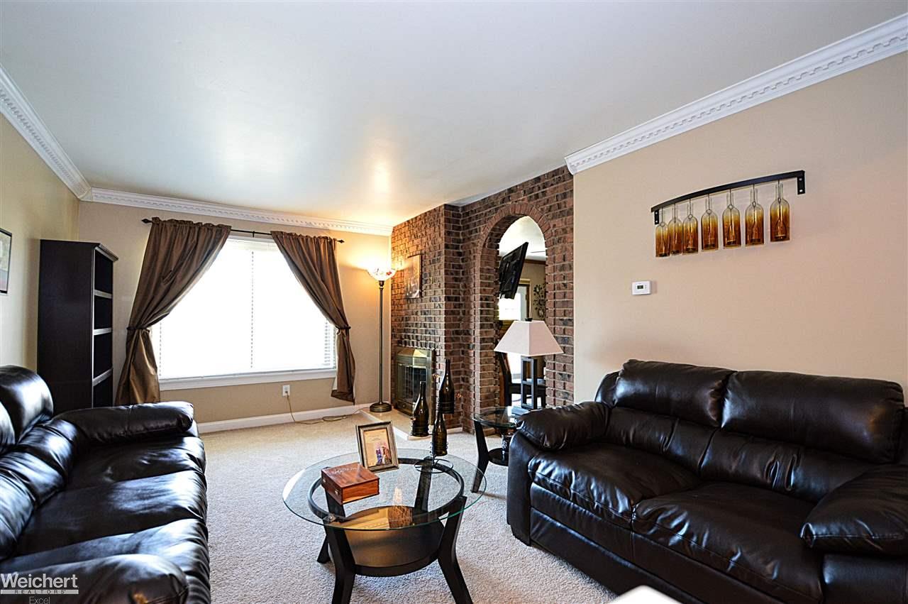 45761 Spagnuolo Road Macomb, MI 48044 - Photo 9 of 48 31288721-8.JPG