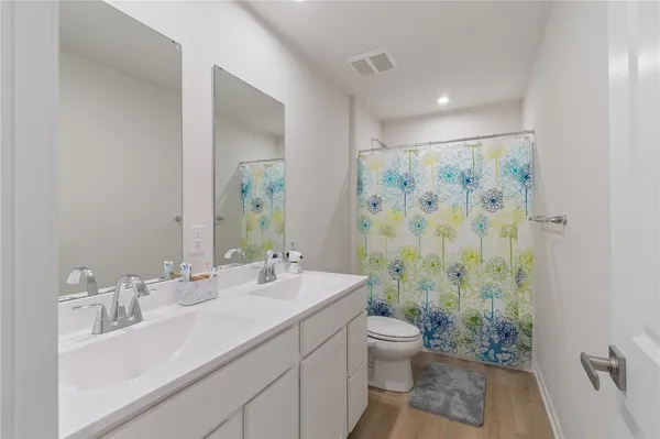 $499,900 | 1579 Meadowbrook Lane, Farmington, NY 14425