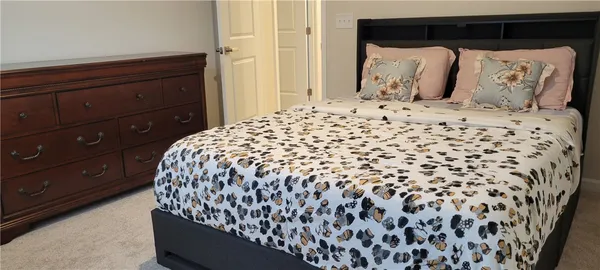 $499,900 | 1579 Meadowbrook Lane, Farmington, NY 14425