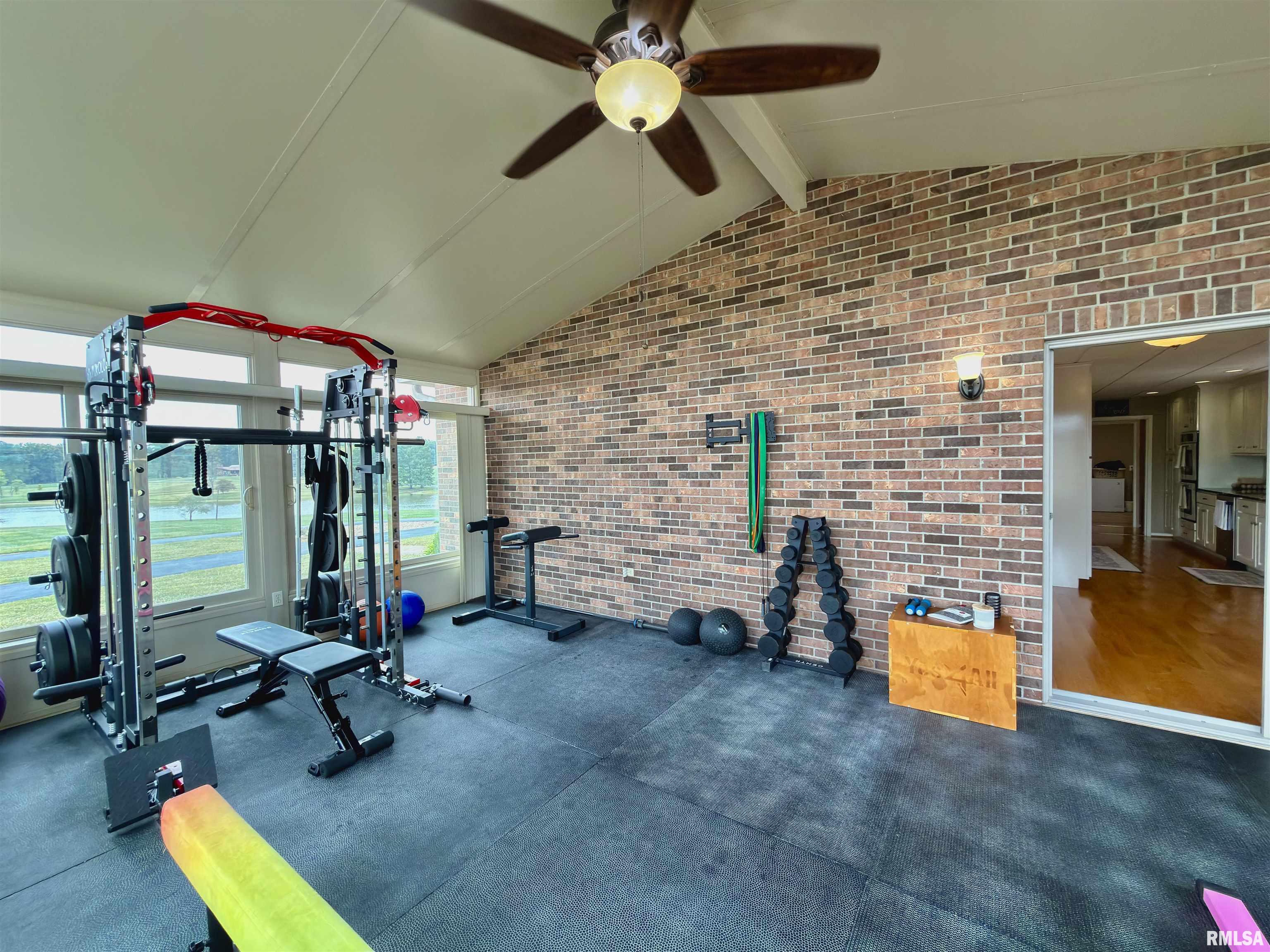 842 Highway 14 Carmi, IL 62821 - Photo 18 of 46