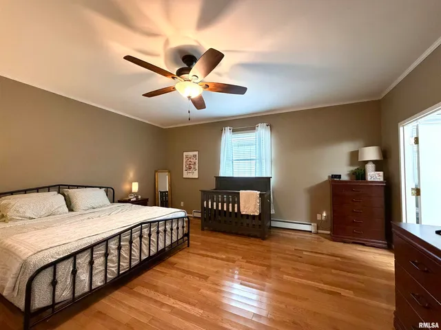 $405,000 | 842 Highway 14, Carmi, IL 62821