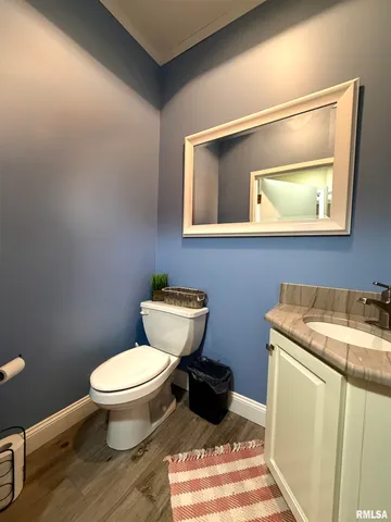 $405,000 | 842 Highway 14, Carmi, IL 62821