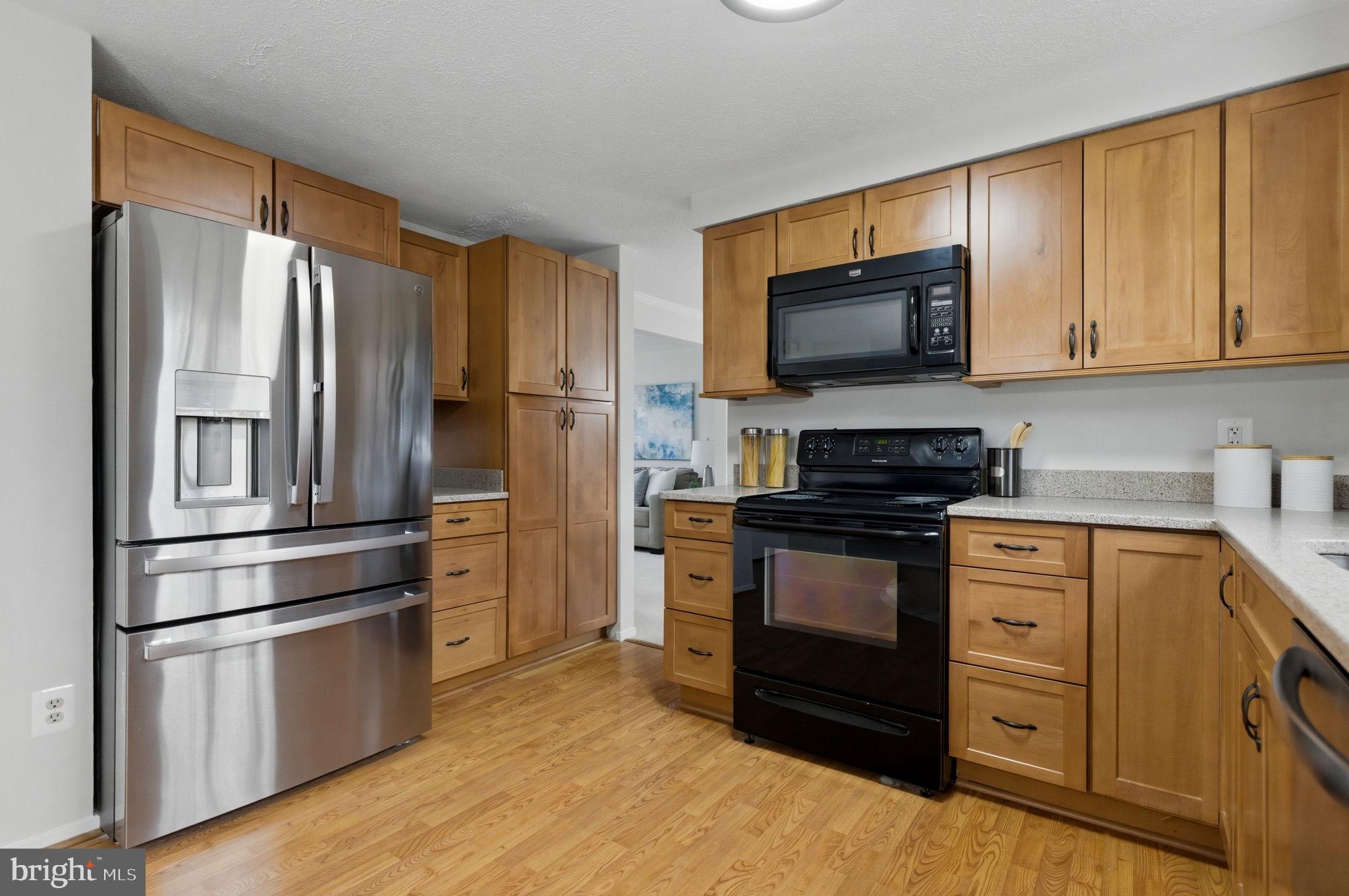 5755 Heming Avenue Springfield, VA 22151 - Photo 17 of 70 Kitchen (Not pictured- new SS range & microwave)