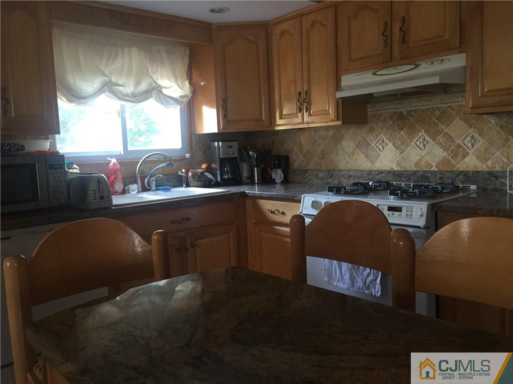7 Concord Road Iselin, NJ 08830 - Photo 2 of 24 Gallery Image 2