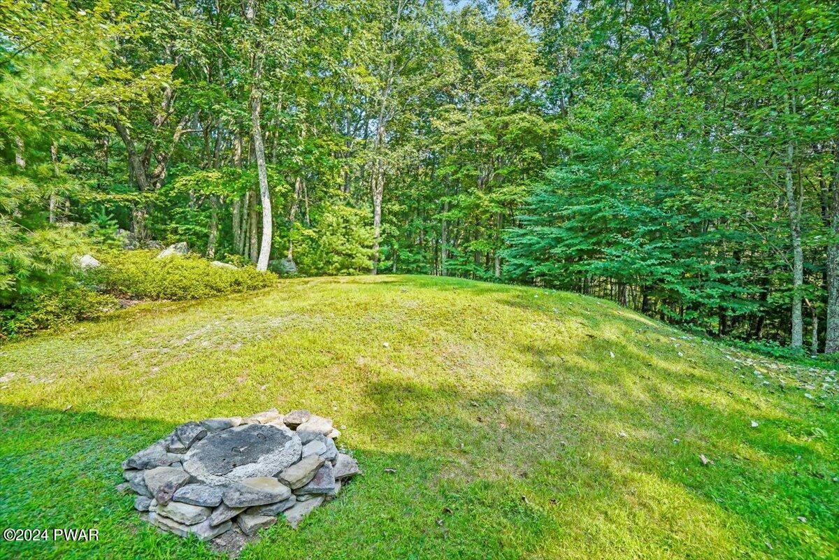 305 Maple Ridge Drive Hawley, PA 18428 - Photo 34 of 36 36-HTV1033