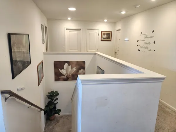 a view of utility room