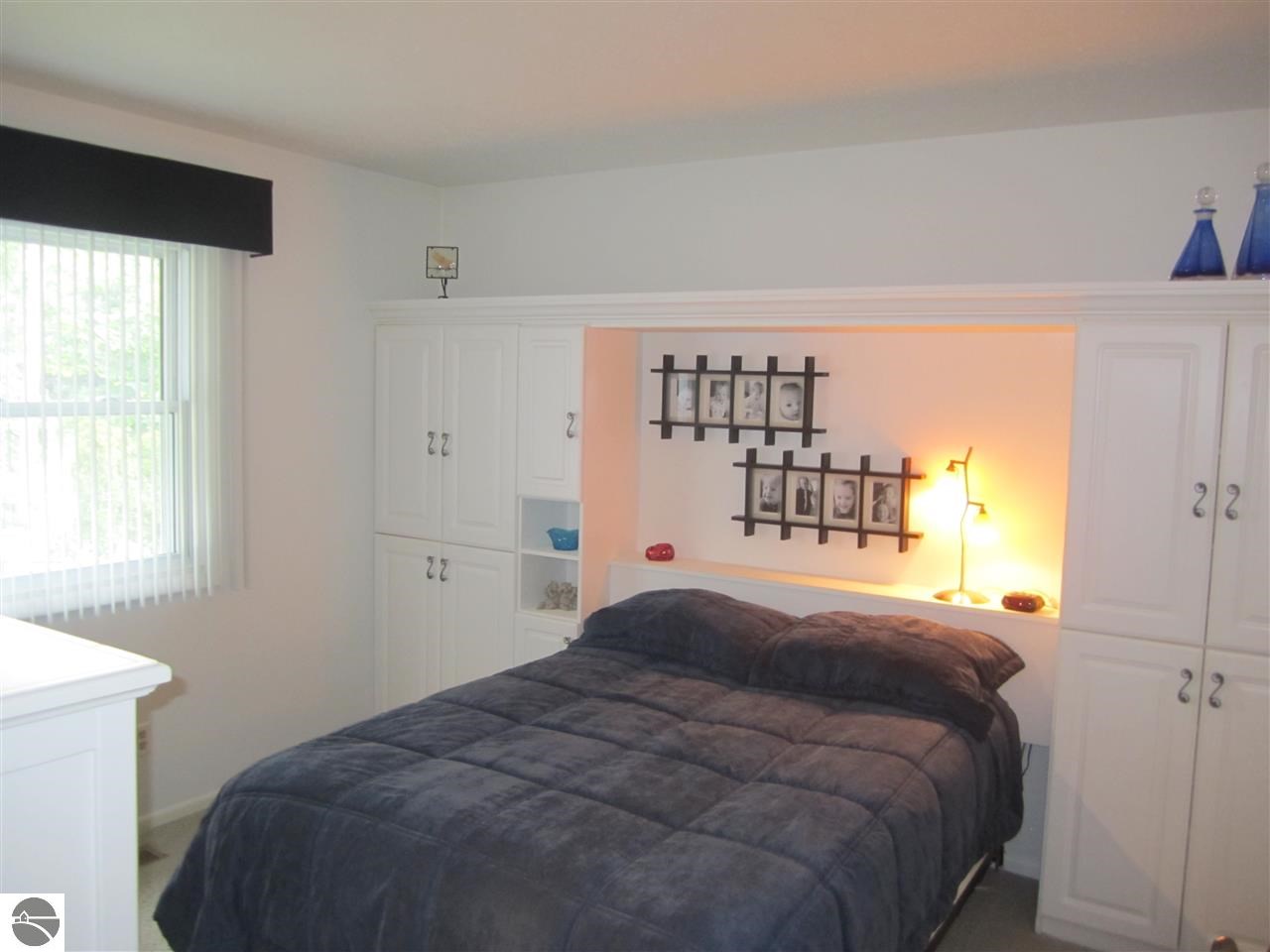 1516 Ridge View Court Traverse City, MI 49686 - Photo 11 of 32 1787561-10.JPG