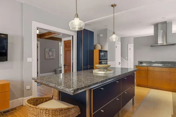 $7,500 | 115 Court Street, Portsmouth, NH 03801