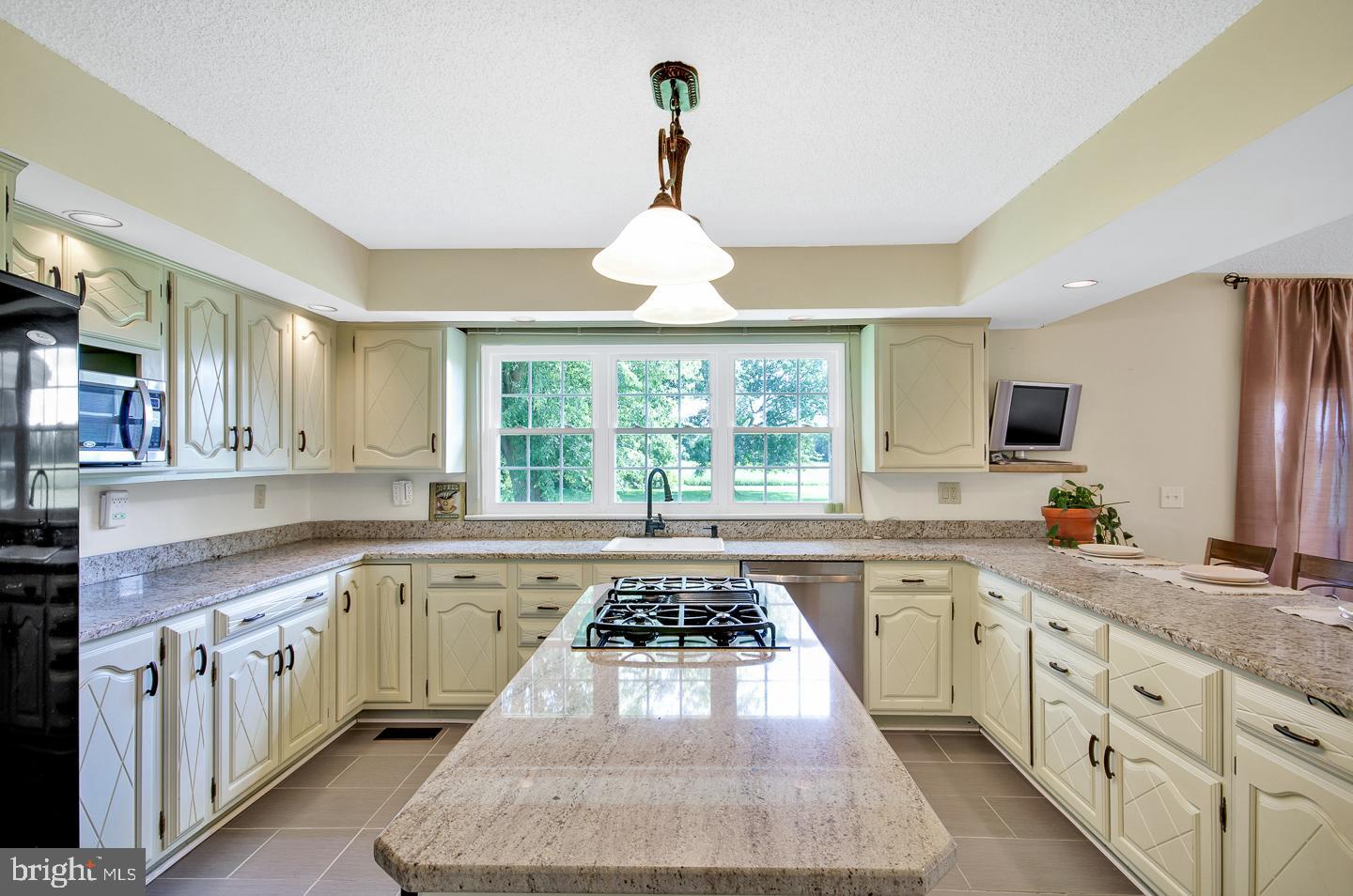 11 Fenimore Road Lumberton, NJ 08048 - Photo 12 of 28