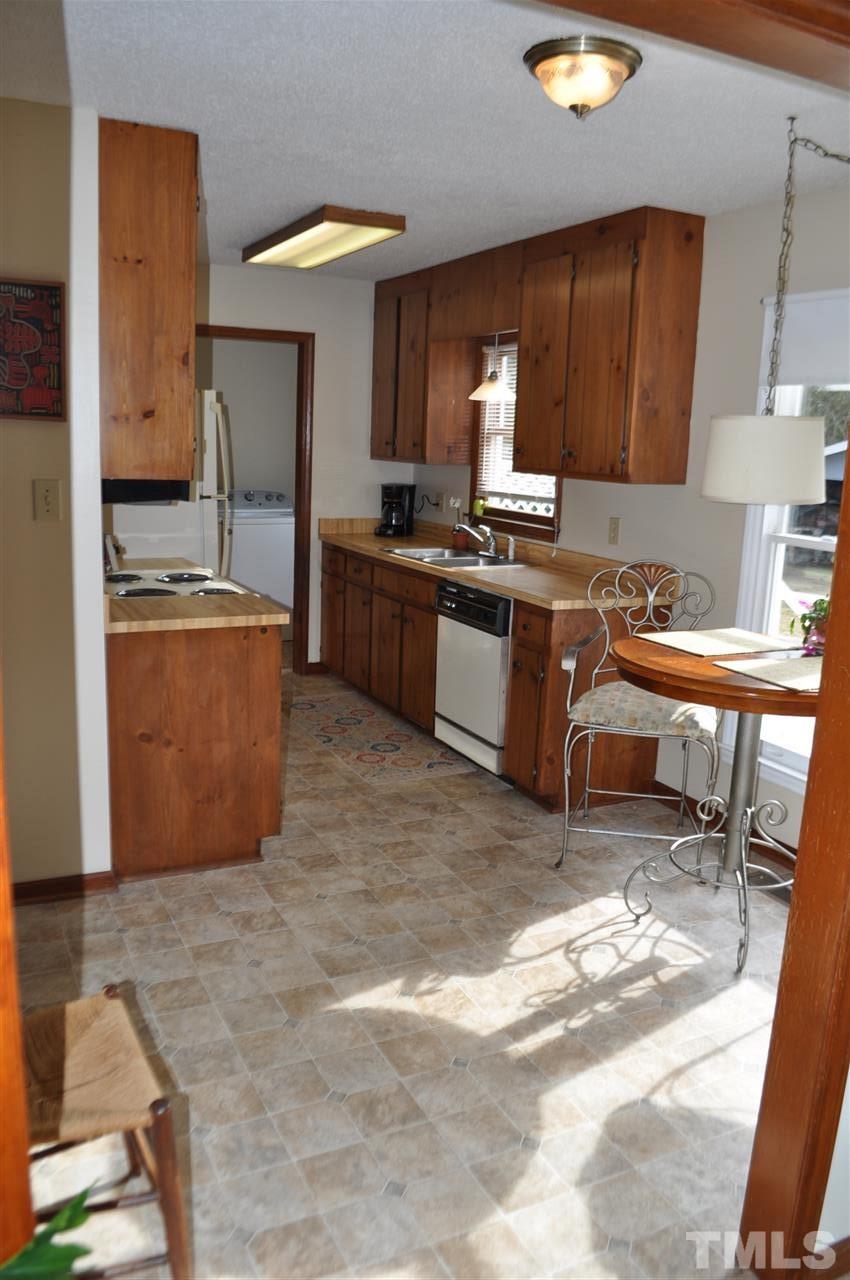 13465 Cleveland Road Garner, NC 27529 - Photo 10 of 30 Kitchen w/breakfast nook