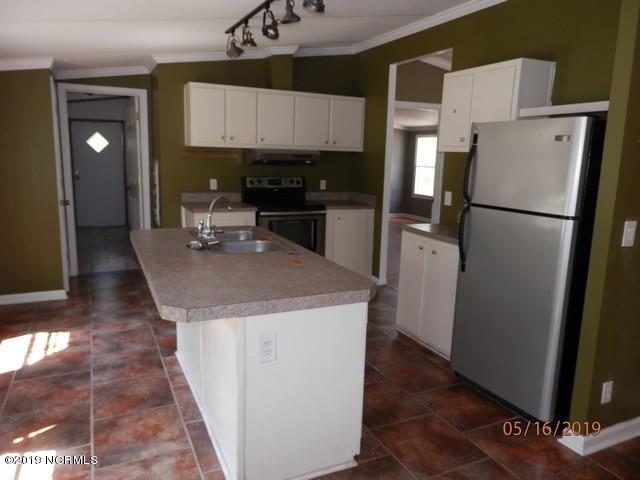 242 Sand Ridge Road Hubert, NC 28539 - Photo 3 of 9 P5160017