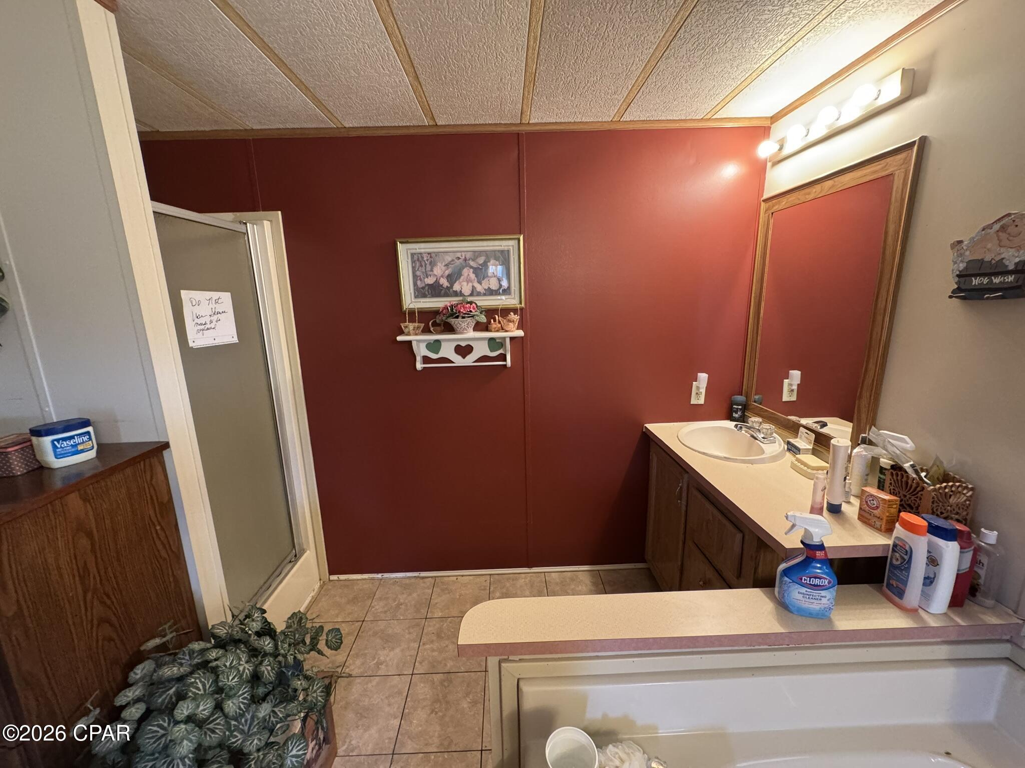 2246 Morris Road Cottondale, FL 32431 - Photo 18 of 27