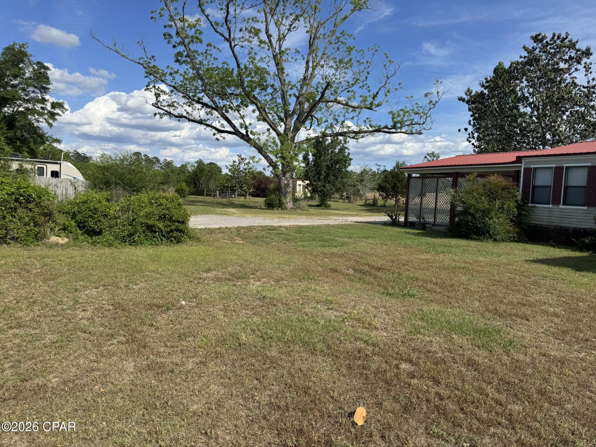 2246 Morris Road Cottondale, FL 32431 - Photo 2 of 27