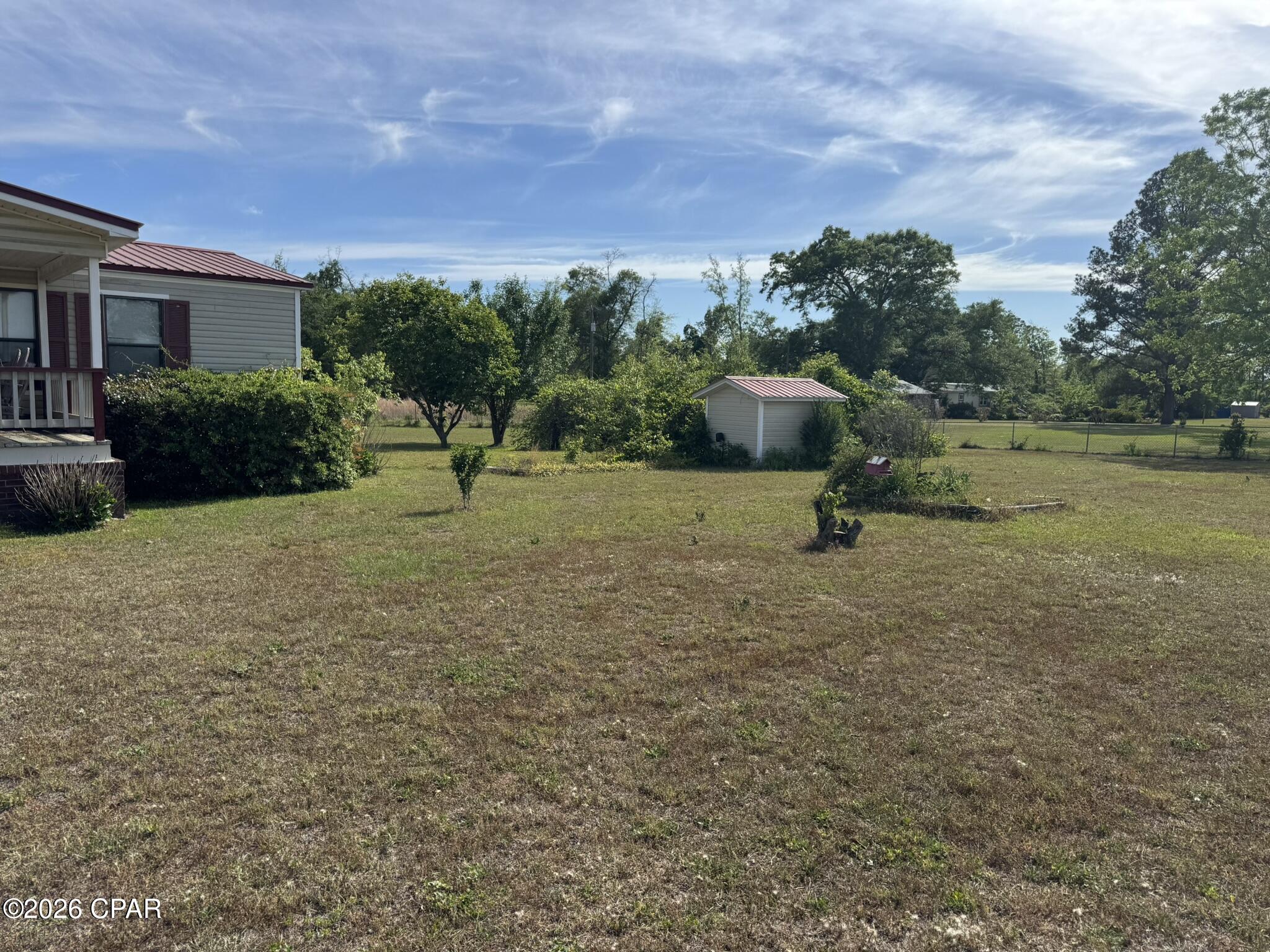 2246 Morris Road Cottondale, FL 32431 - Photo 3 of 27