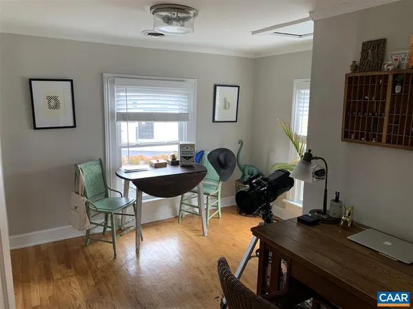 $2,000 | 804 Hinton Avenue, Unit B, Charlottesville, VA 22902