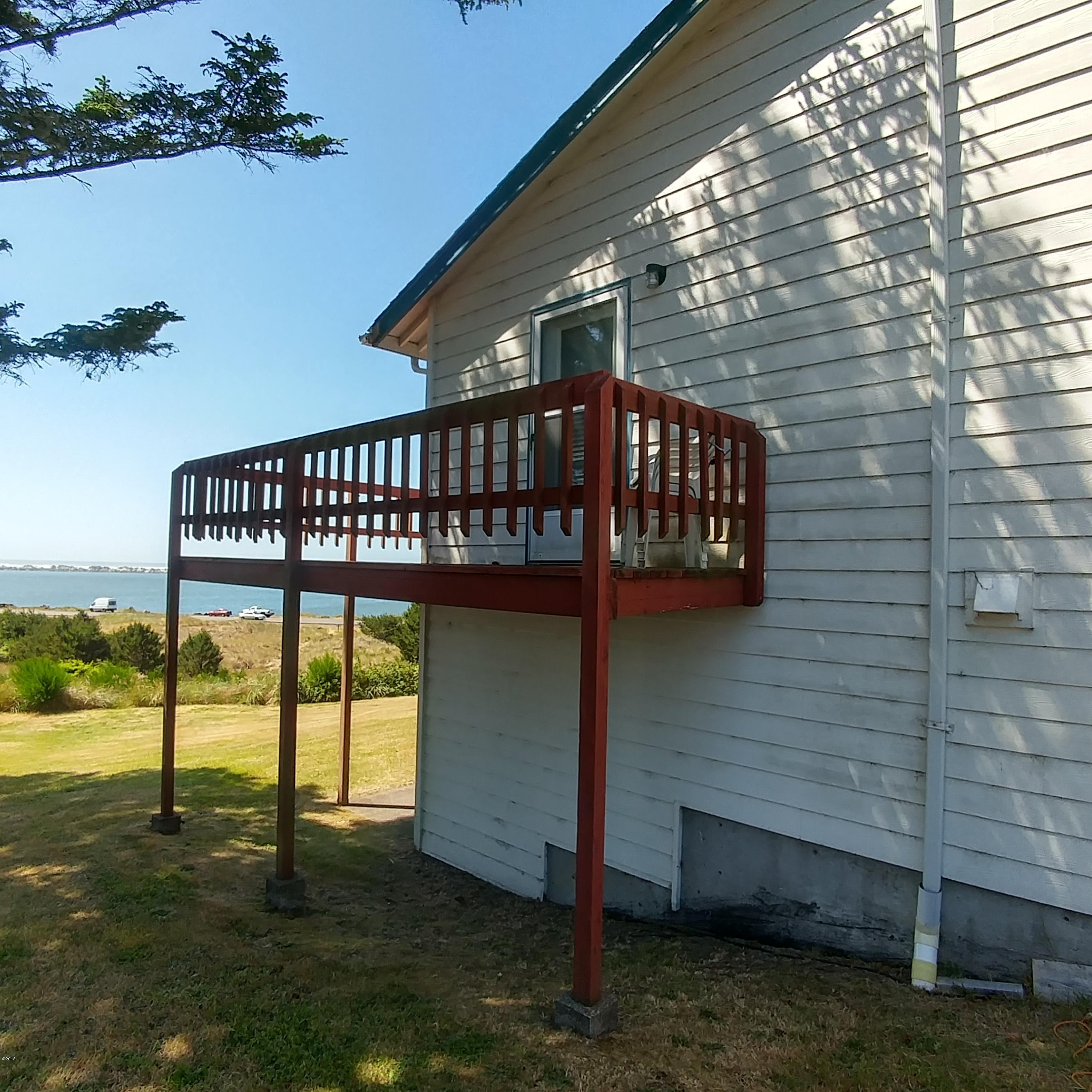 2750 Southwest Coho Street Newport, OR 97366 - Photo 13 of 13 20180616_151149_HDR