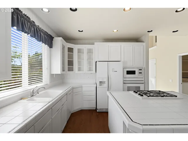 $815,000 | 16190 Northwest Canterwood Way, Portland, OR 97229