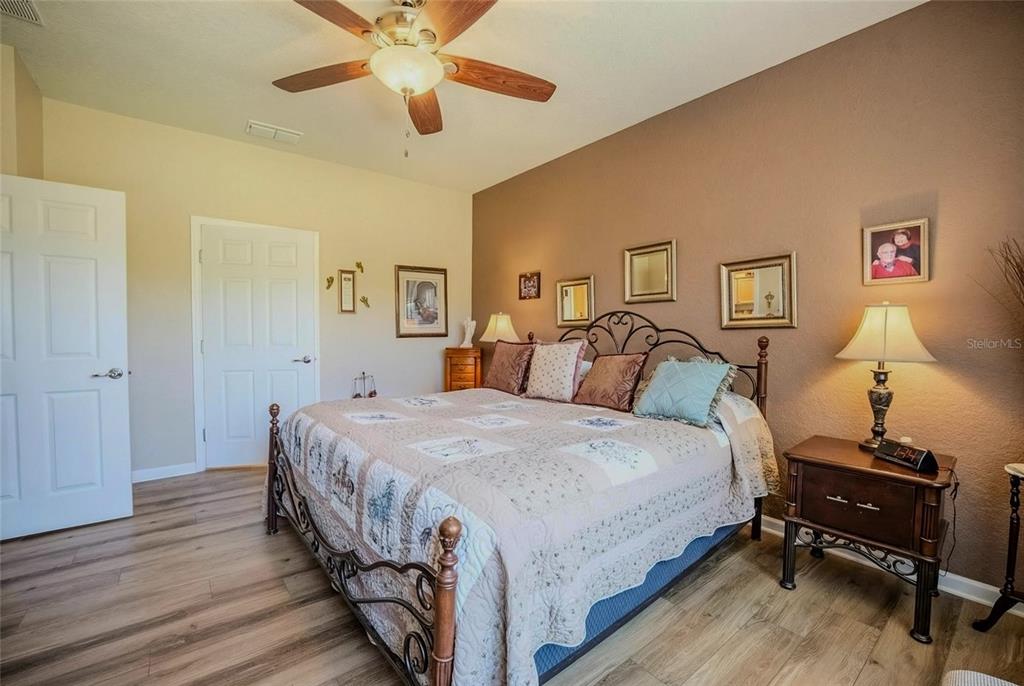 9077 Southwest 70th Loop Ocala, FL 34481 - Photo 24 of 52