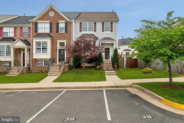 $549,999 | 8409 Tackhouse Loop, Gainesville, VA 20155
