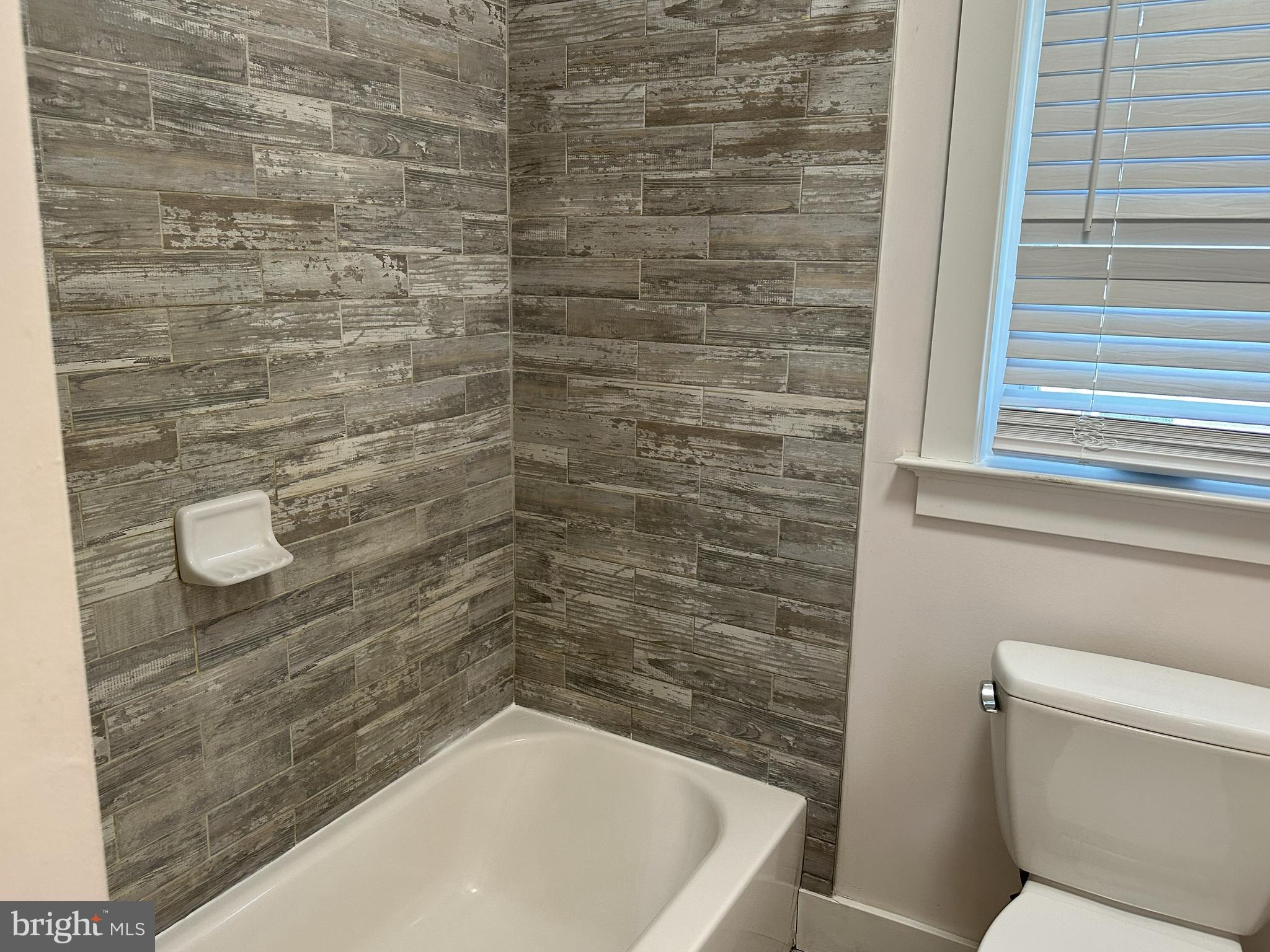 11809 Rivershore Drive Dunkirk, MD 20754 - Photo 14 of 22 hall bathroom