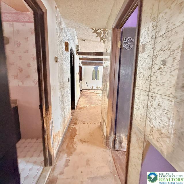 616 Almond Road Walnutport, PA 18088 - Photo 16 of 25