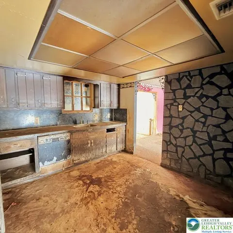 $199,900 | 616 Almond Road, Walnutport, PA 18088