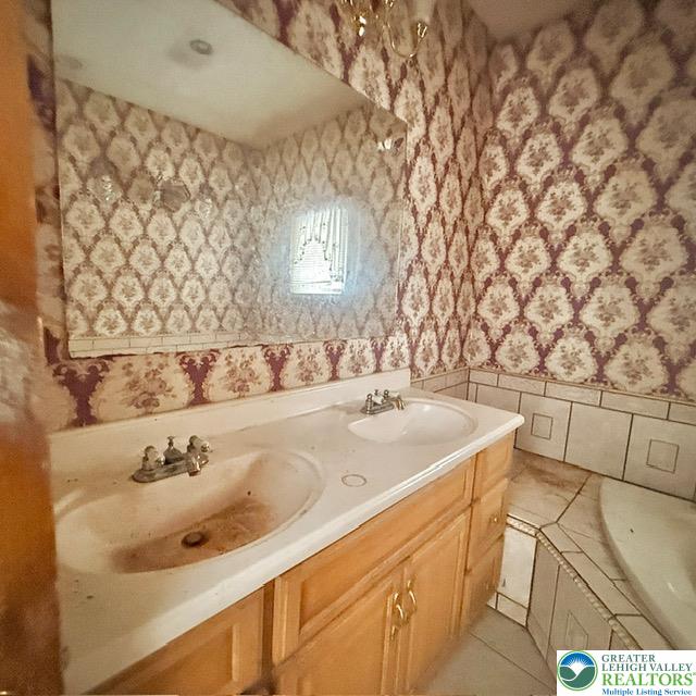 616 Almond Road Walnutport, PA 18088 - Photo 8 of 25