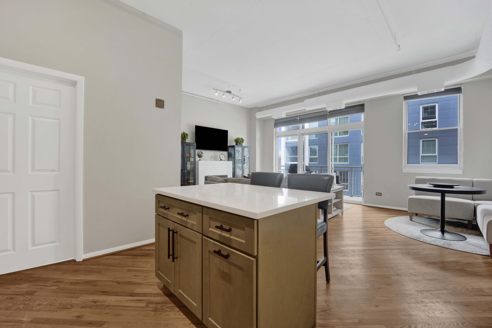 950 West Monroe Street, Unit 412 Chicago, IL 60607 - Photo 15 of 30 Gallery Image 15