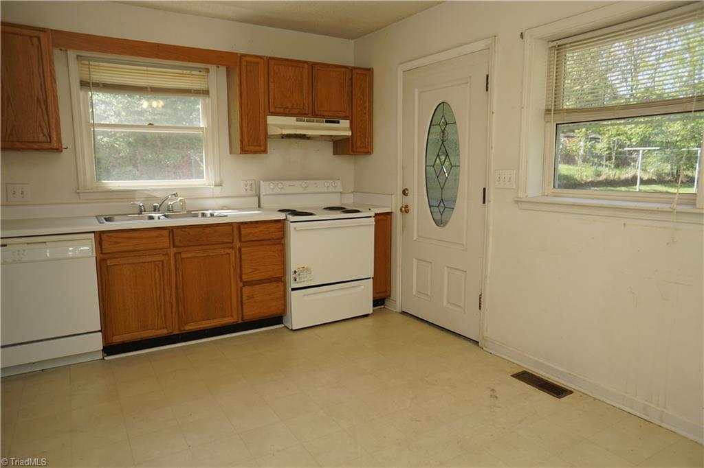 3422 Immanuel Road Greensboro, NC 27407 - Photo 10 of 20 Gallery Image 10