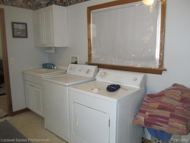 38727 Wade Road Romulus, MI 48174 - Photo 21 of 31 Laundry area