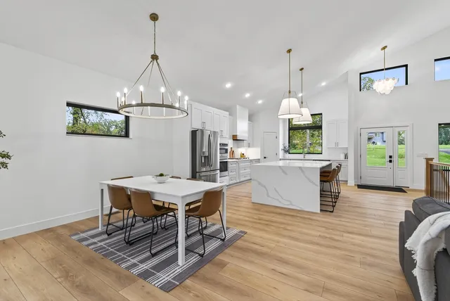 $1,250,000 | 11526 54th Street Southeast, Clear Lake, MN 55319