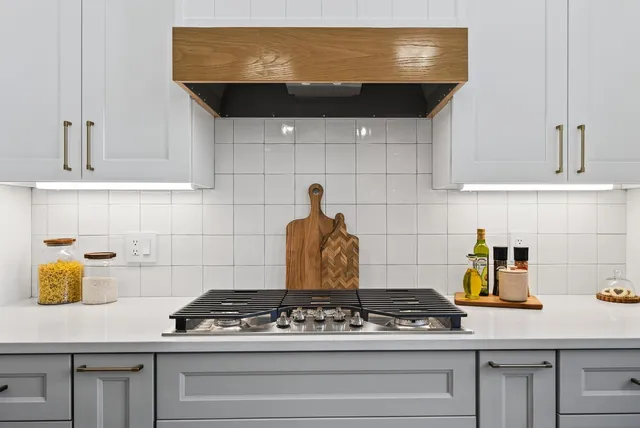 $1,250,000 | 11526 54th Street Southeast, Clear Lake, MN 55319