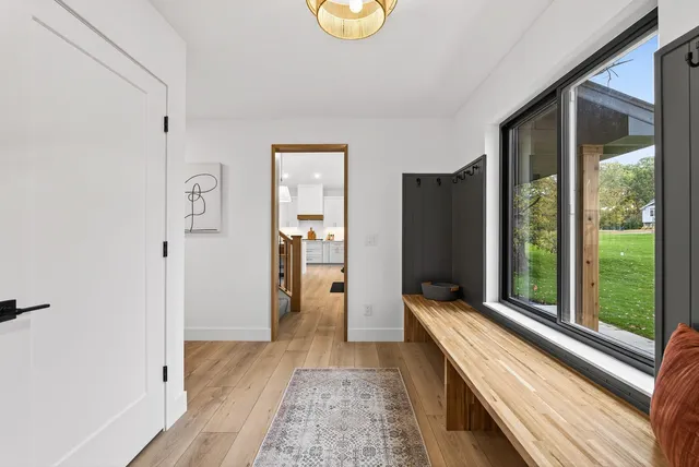 $1,250,000 | 11526 54th Street Southeast, Clear Lake, MN 55319