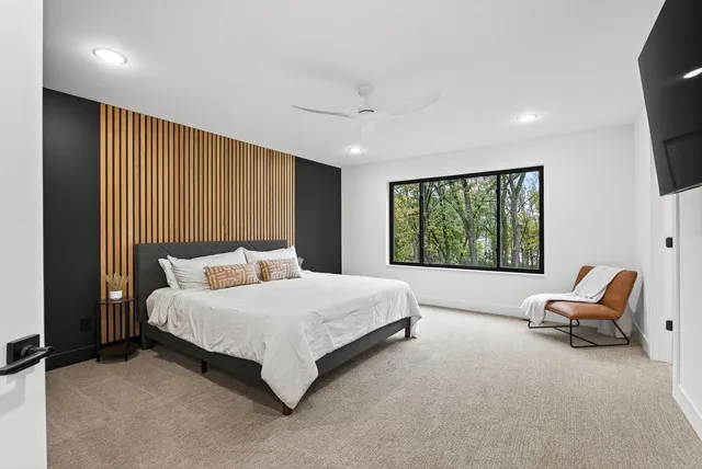 $1,250,000 | 11526 54th Street Southeast, Clear Lake, MN 55319