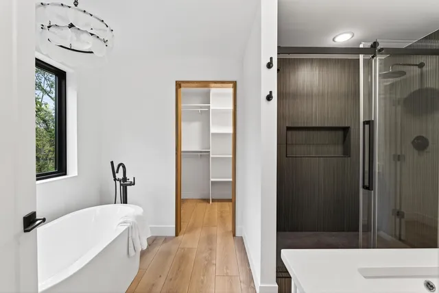 $1,250,000 | 11526 54th Street Southeast, Clear Lake, MN 55319