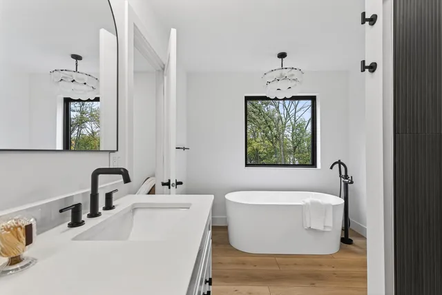 $1,250,000 | 11526 54th Street Southeast, Clear Lake, MN 55319